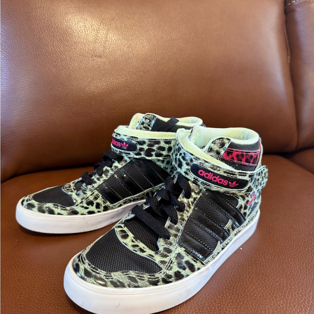 Sneakers Adidas. - Picture 3 of 8